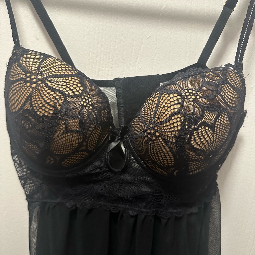 Elegant Black Lace Lingerie Set